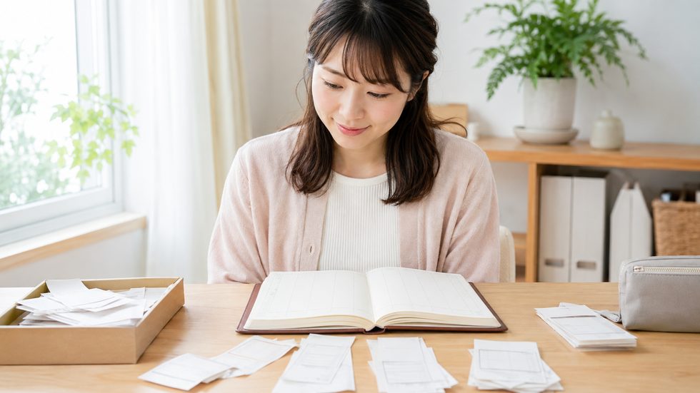 チャットレディの経費管理に使う領収書と帳簿