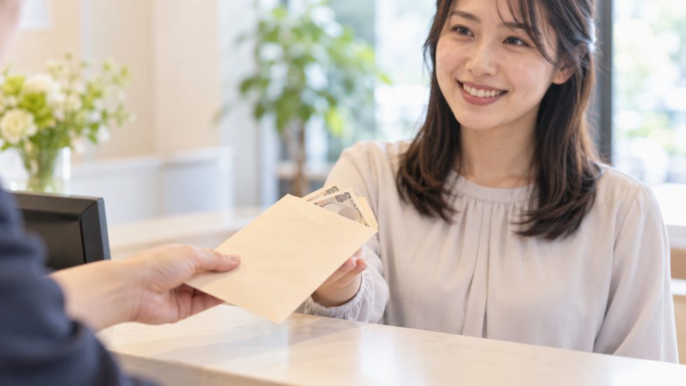 日払いで現金を受け取るイメージ（チャットレディの当日払い）